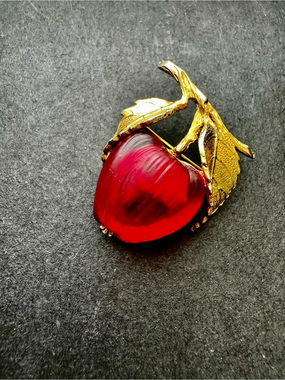 Vintage Napier Apple Brooch: Frosted Lucite & Gold-Tone - Picture 2 of 5